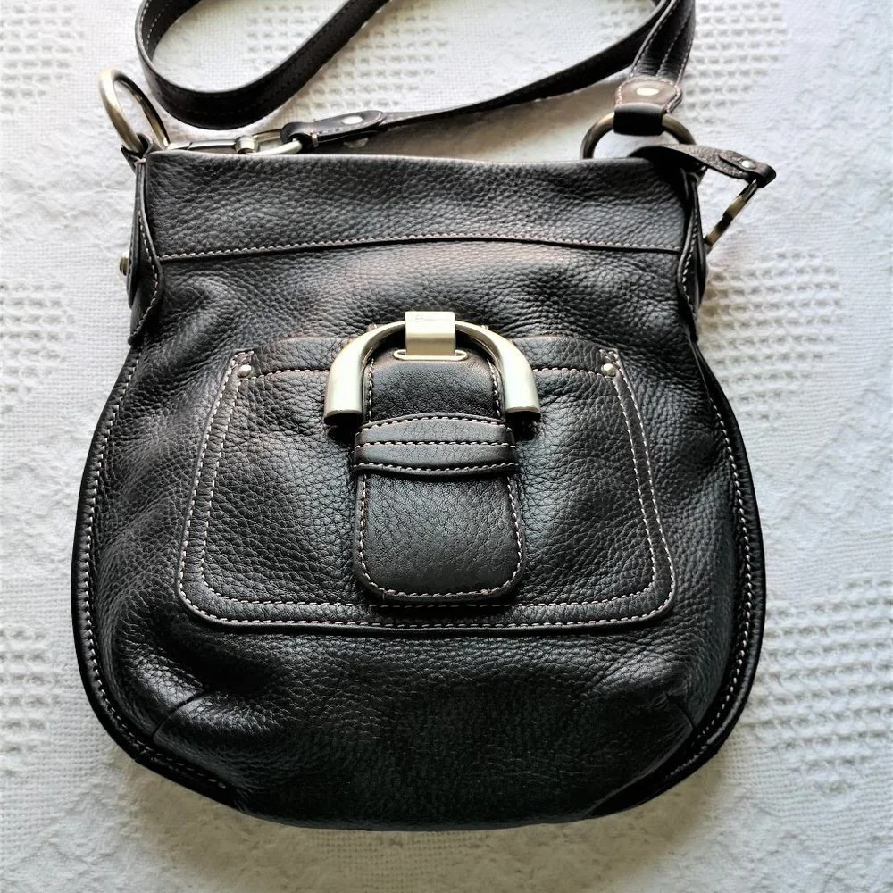 B. Makowsky‎ Giamma Black Pebbled Leather Crossbody
